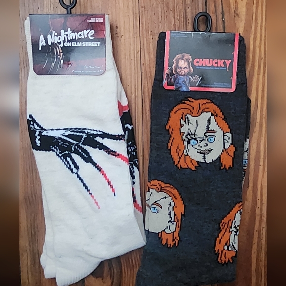 2 Pair Of Scary Movie Socks. A Nightmare On Elm Street And Chucky/ Childs Play - Picture 1 of 4